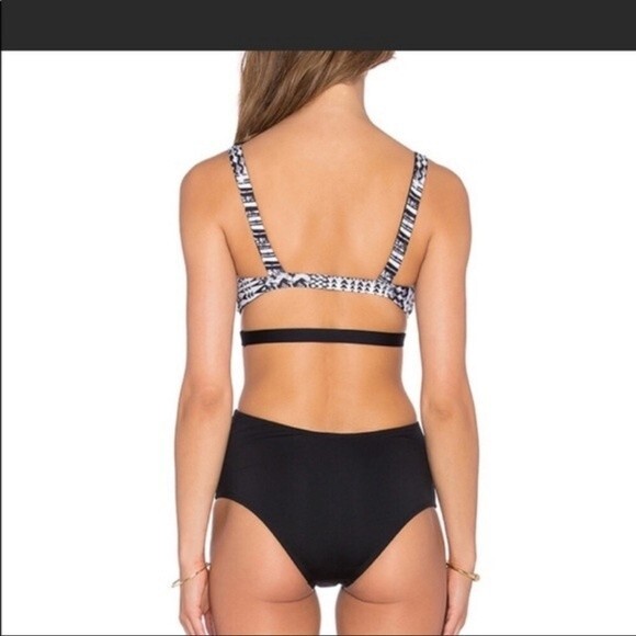 L*SPACE Venice Monokini One-Piece Swim Suit Cut Out Black White 8 - Picture 2 of 10